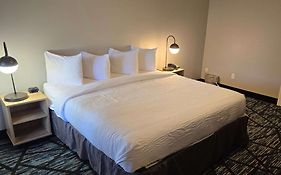 Super 8 By Wyndham Traverse City